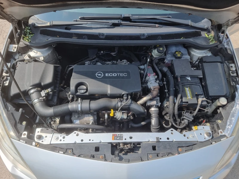 Opel Astra 1.7CDTI НАВИГАЦИЯ, снимка 10 - Автомобили и джипове - 52334085