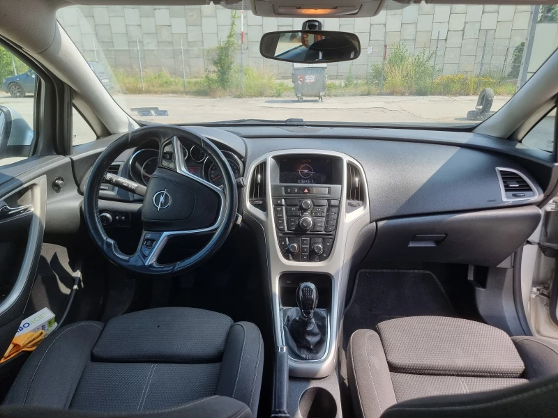 Opel Astra 1.7CDTI НАВИГАЦИЯ, снимка 7 - Автомобили и джипове - 52334085