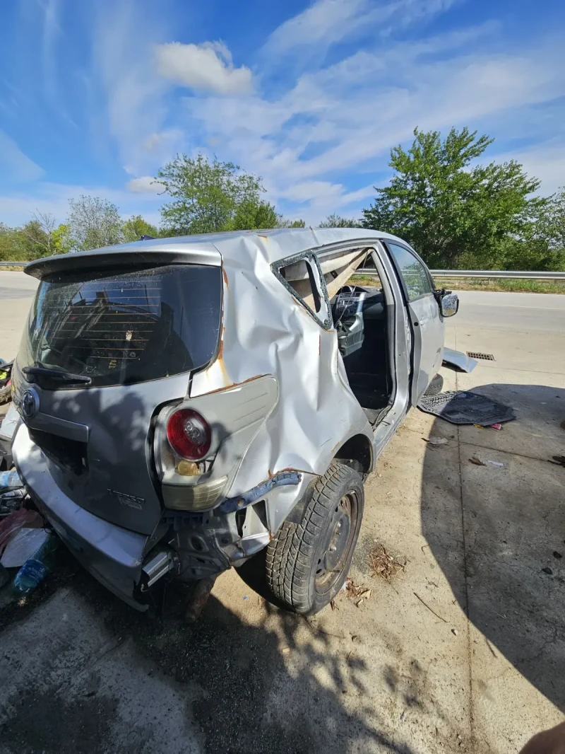 Toyota Verso 2.0, снимка 4 - Автомобили и джипове - 52504790