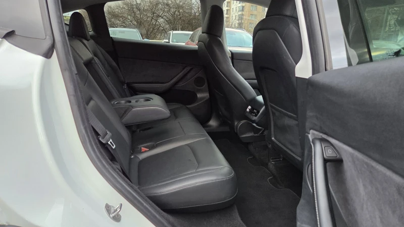 Tesla Model Y AWD PERFORMANCE 2024, снимка 11 - Автомобили и джипове - 52658008