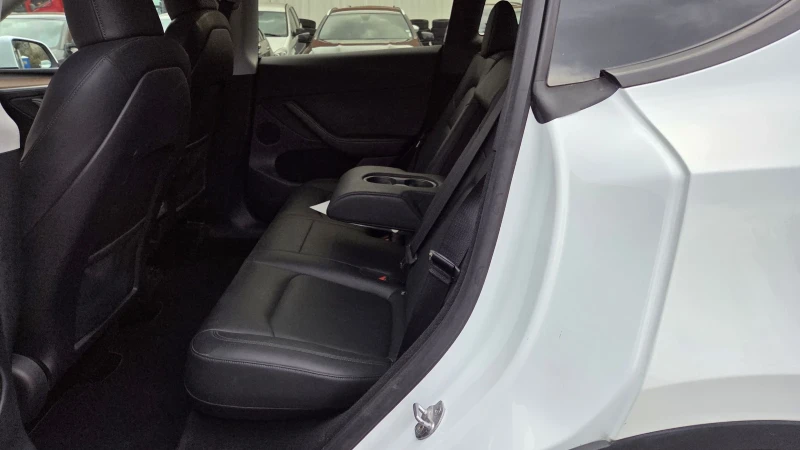 Tesla Model Y AWD PERFORMANCE 2024, снимка 9 - Автомобили и джипове - 52658008