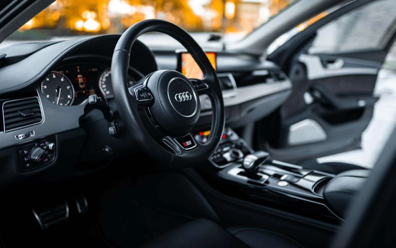 Audi S8 4.0 TFSI Quattro , снимка 7 - Автомобили и джипове - 52690818