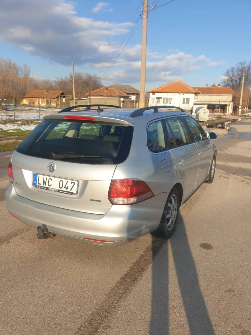 VW Golf 1.6, снимка 3 - Автомобили и джипове - 53221604