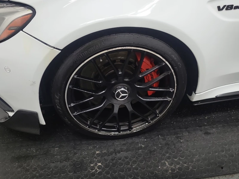 Mercedes-Benz C 63 AMG БЕЗ ИНЦИДЕНТИ * * 360 КАМЕРА * * СЕРВИЗНА ИСТОРИЯ , снимка 8 - Автомобили и джипове - 53567093