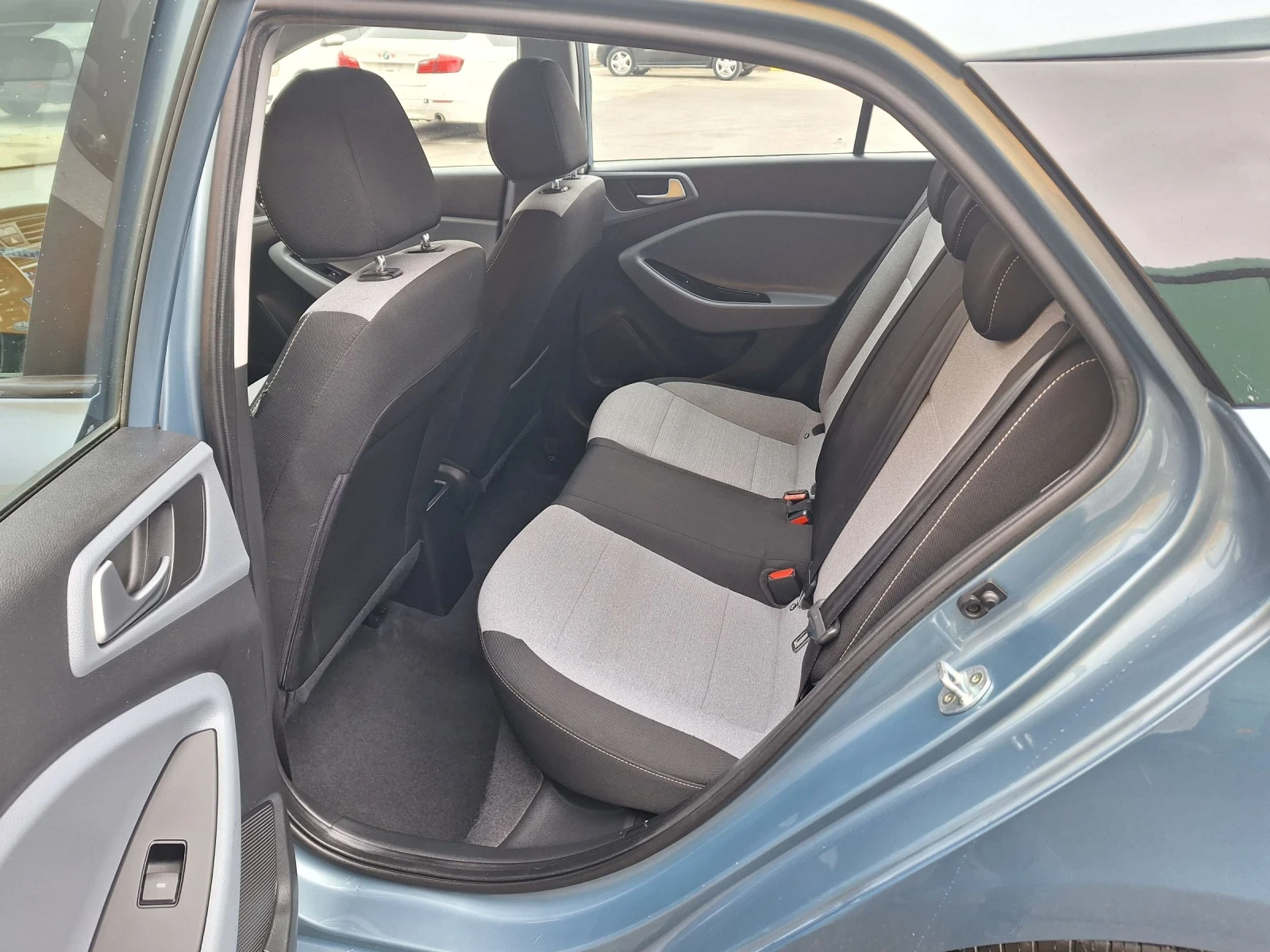 Hyundai I20 1.2 i 84ks EU6  - изображение 10