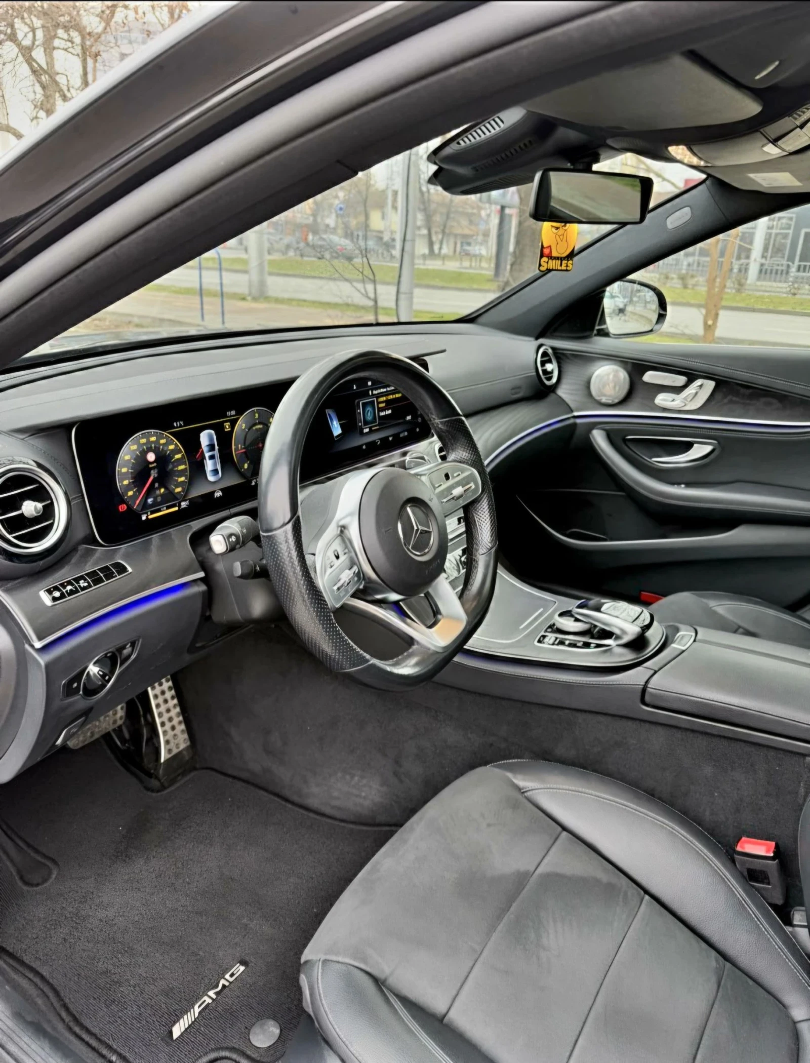 Mercedes-Benz E 220 AMG - изображение 6