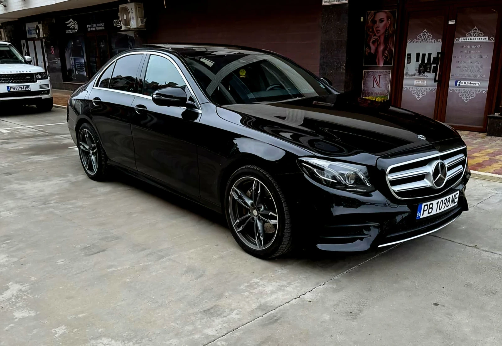 Mercedes-Benz E 220 AMG - изображение 2