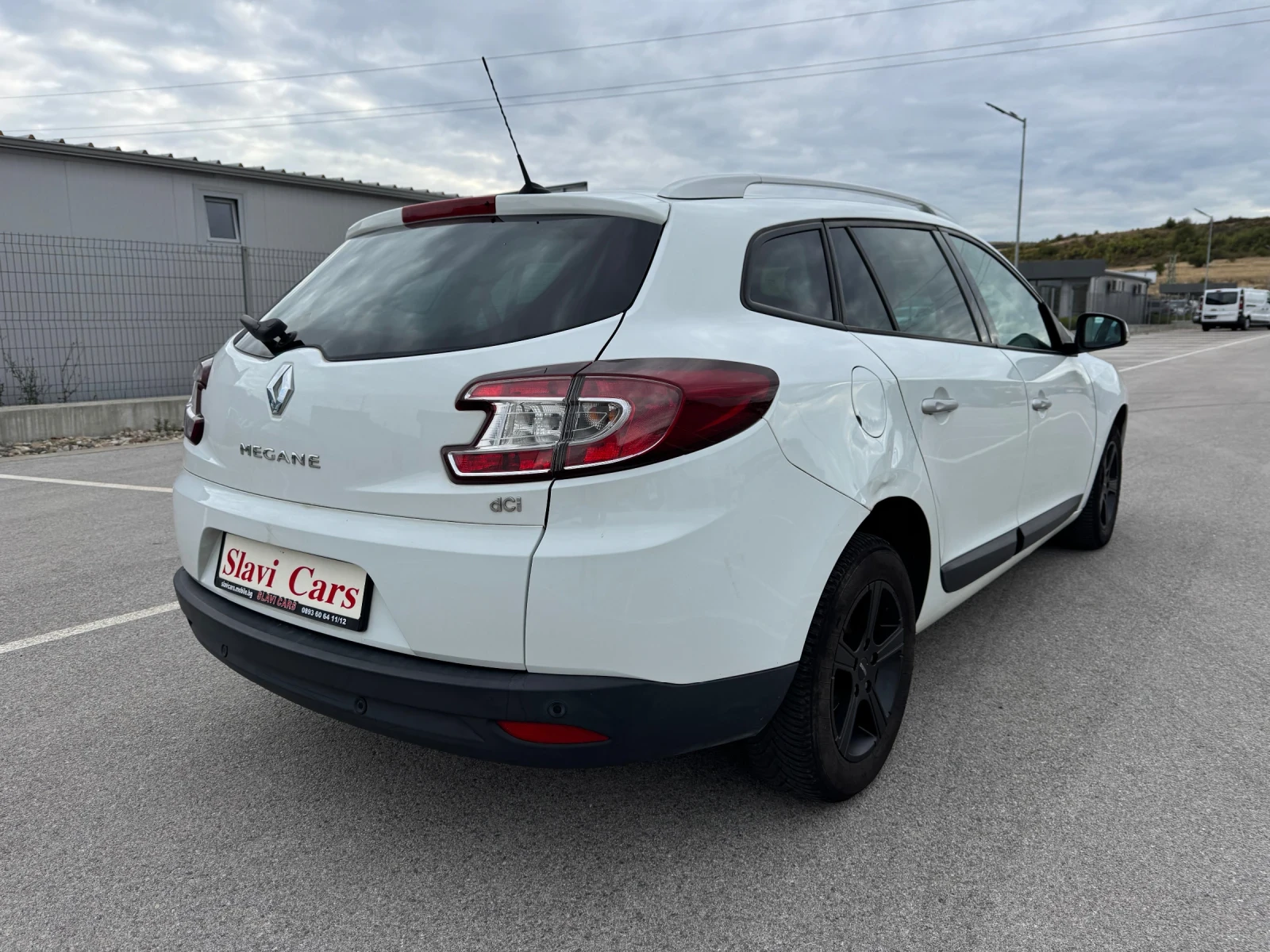 Renault Megane 1.5 DCI 110 h.p. SPORT TOURER GT-LINE - изображение 4