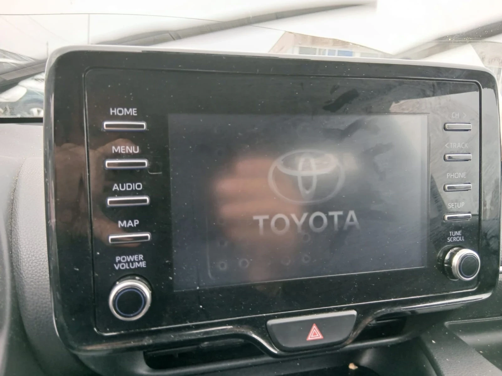 Toyota Yaris 1.5 HYBRID | Mobile.bg   16