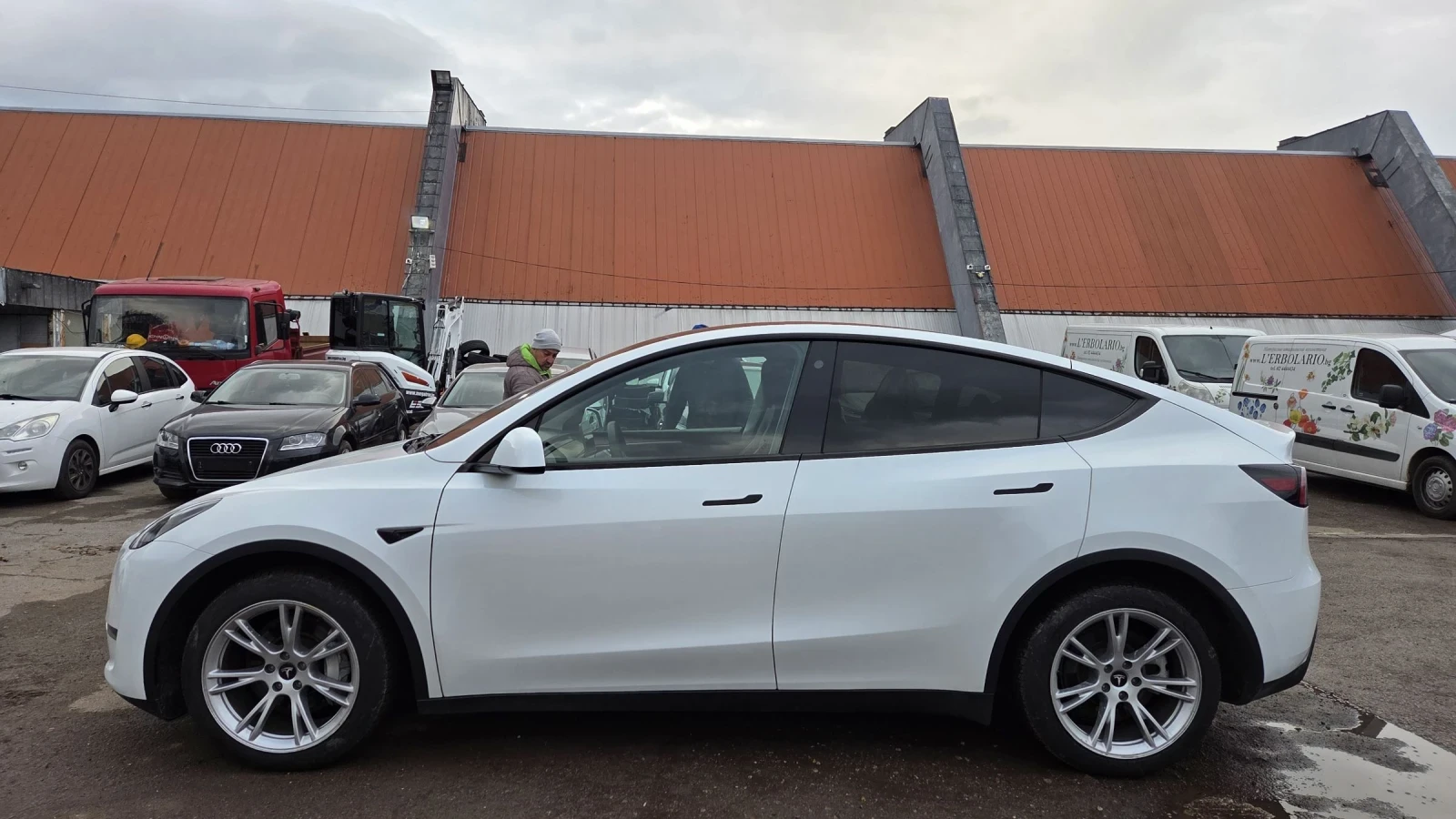 Tesla Model Y AWD PERFORMANCE 2024 | Mobile.bg   5