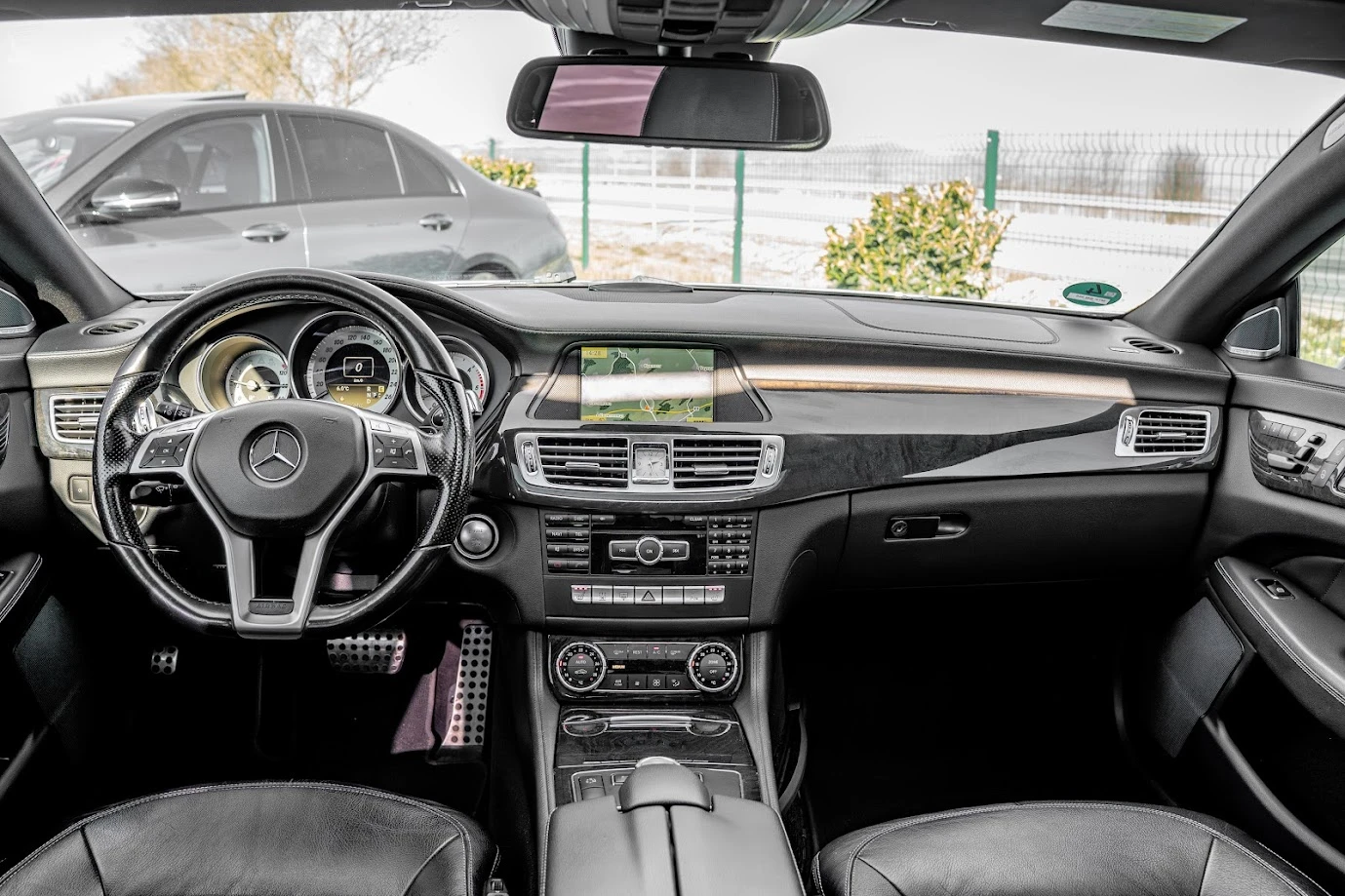 Mercedes-Benz CLS 350 FULL !!* 4MATIC* AMG* DISTRONIC* SHADOW LINE - изображение 10