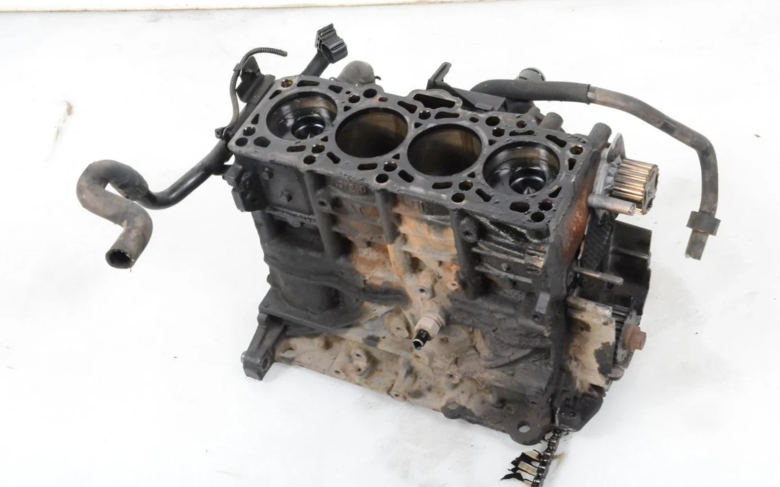 VW Golf 1.9 bls, снимка 3 - Автомобили и джипове - 53820559