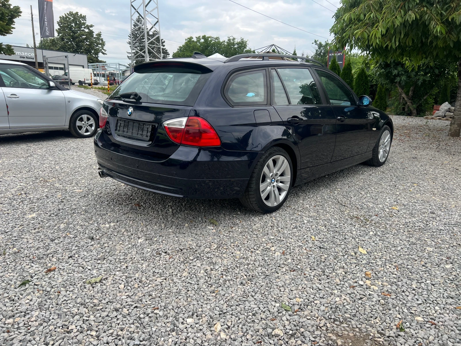 BMW 320 320d/163кс/Нави/Автомат, снимка 5 - Автомобили и джипове - 53507827