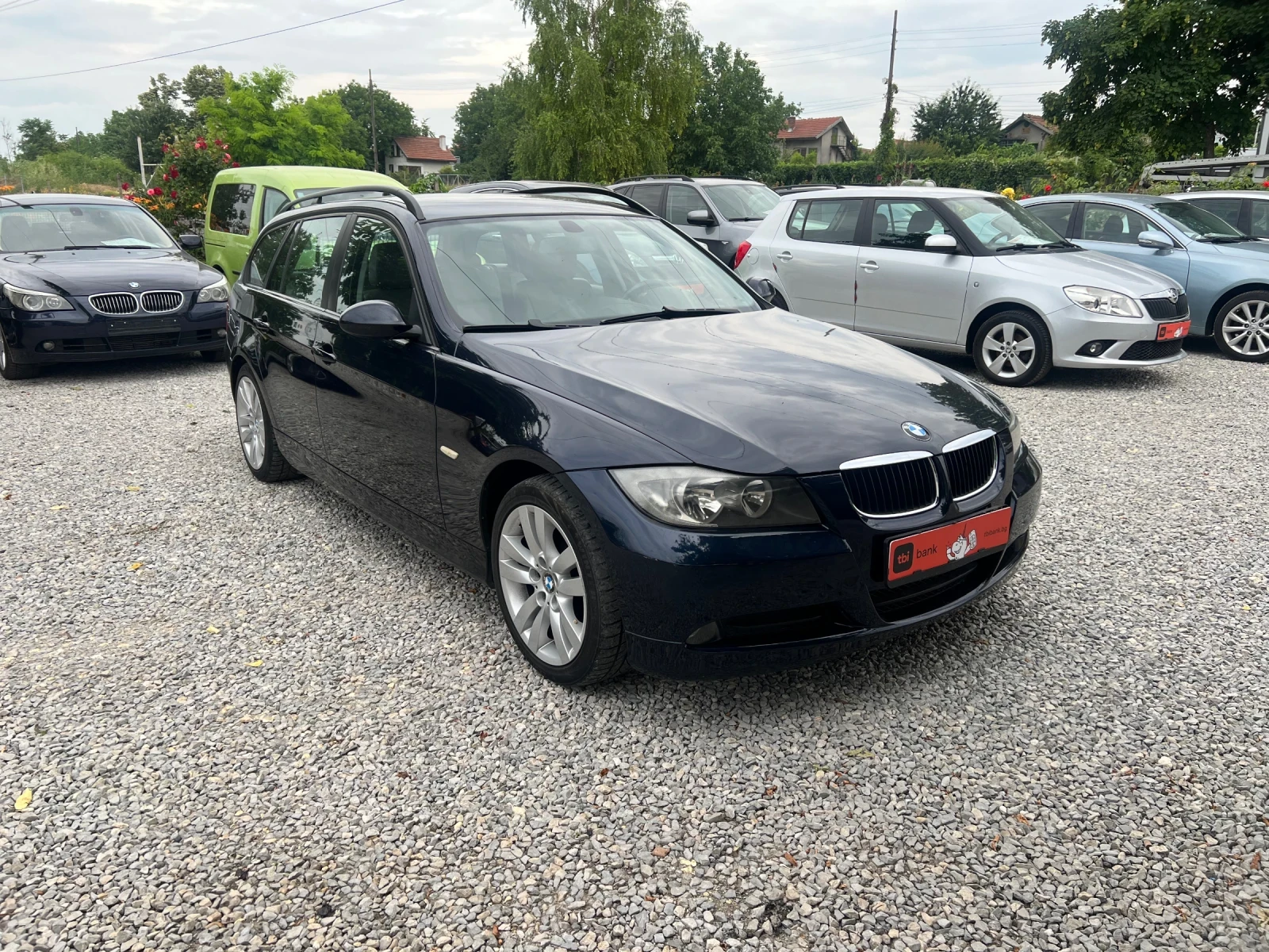 BMW 320 320d/163кс/Нави/Автомат, снимка 3 - Автомобили и джипове - 53507827