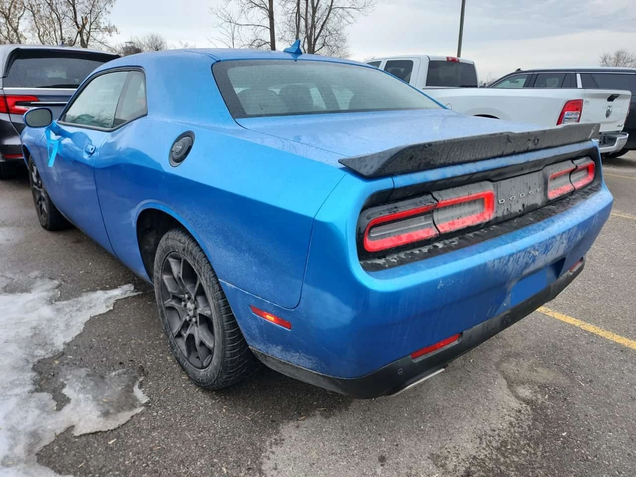 Dodge Challenger 3.6L SXT * PANORAMA* * CARFAX *  - изображение 4