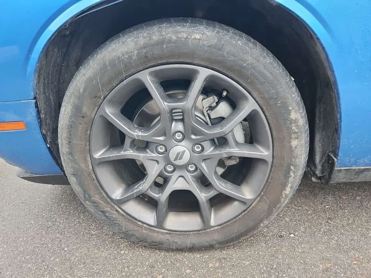 Dodge Challenger 3.6L SXT * PANORAMA* * CARFAX *  - изображение 6