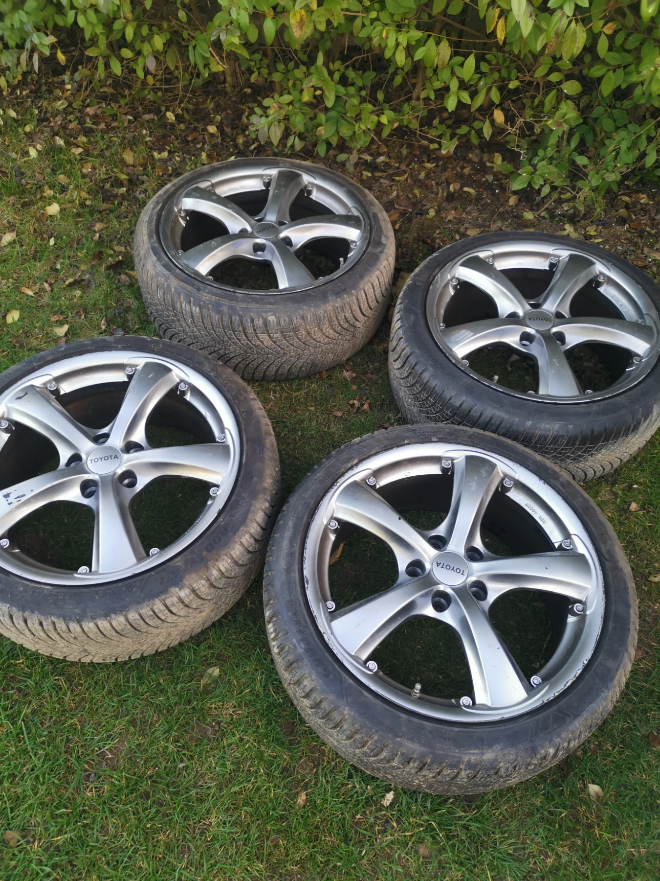 Toyota Avensis 1.8 147, снимка 13 - Автомобили и джипове - 53818563