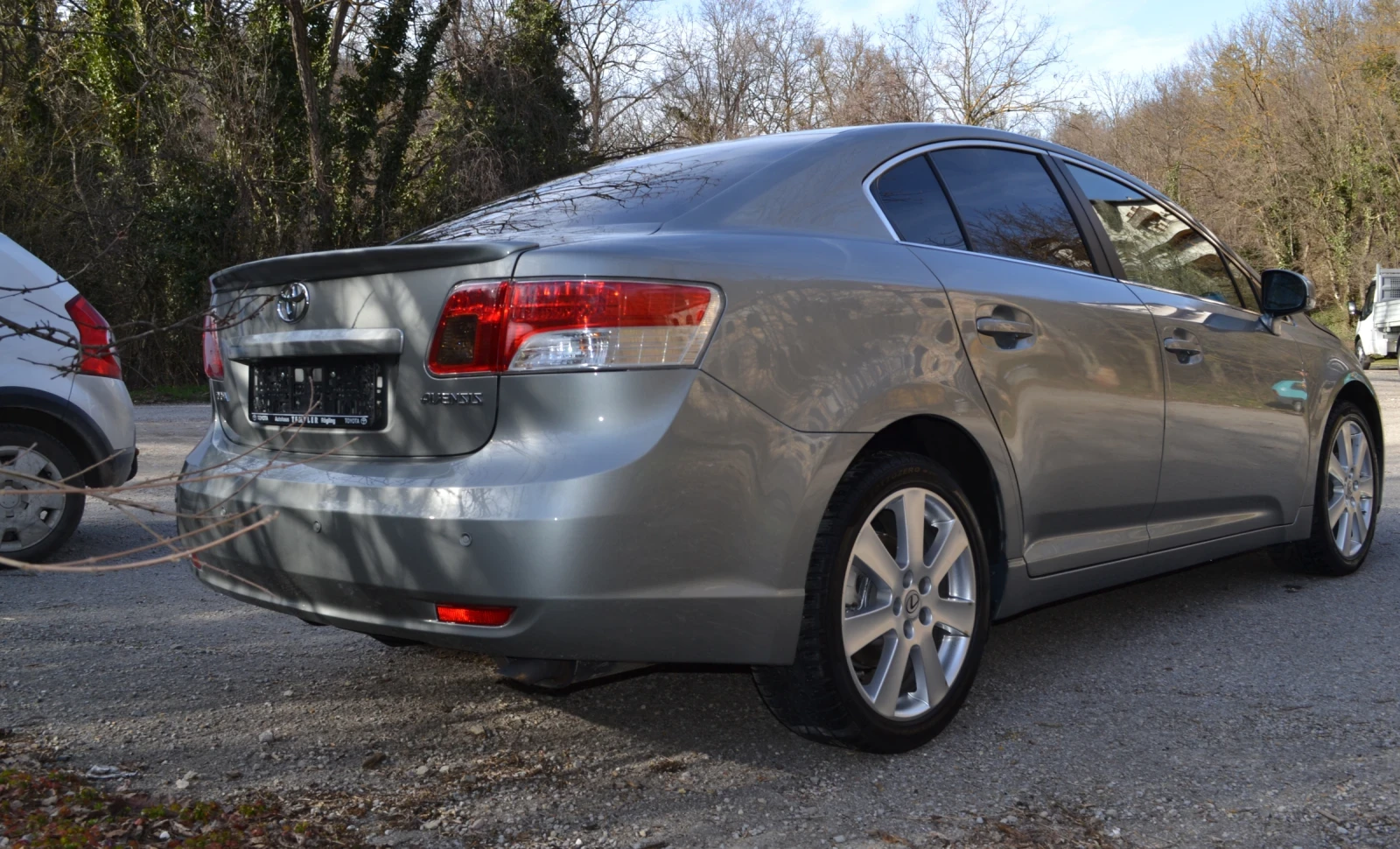 Toyota Avensis 1.8 147, снимка 9 - Автомобили и джипове - 53818563