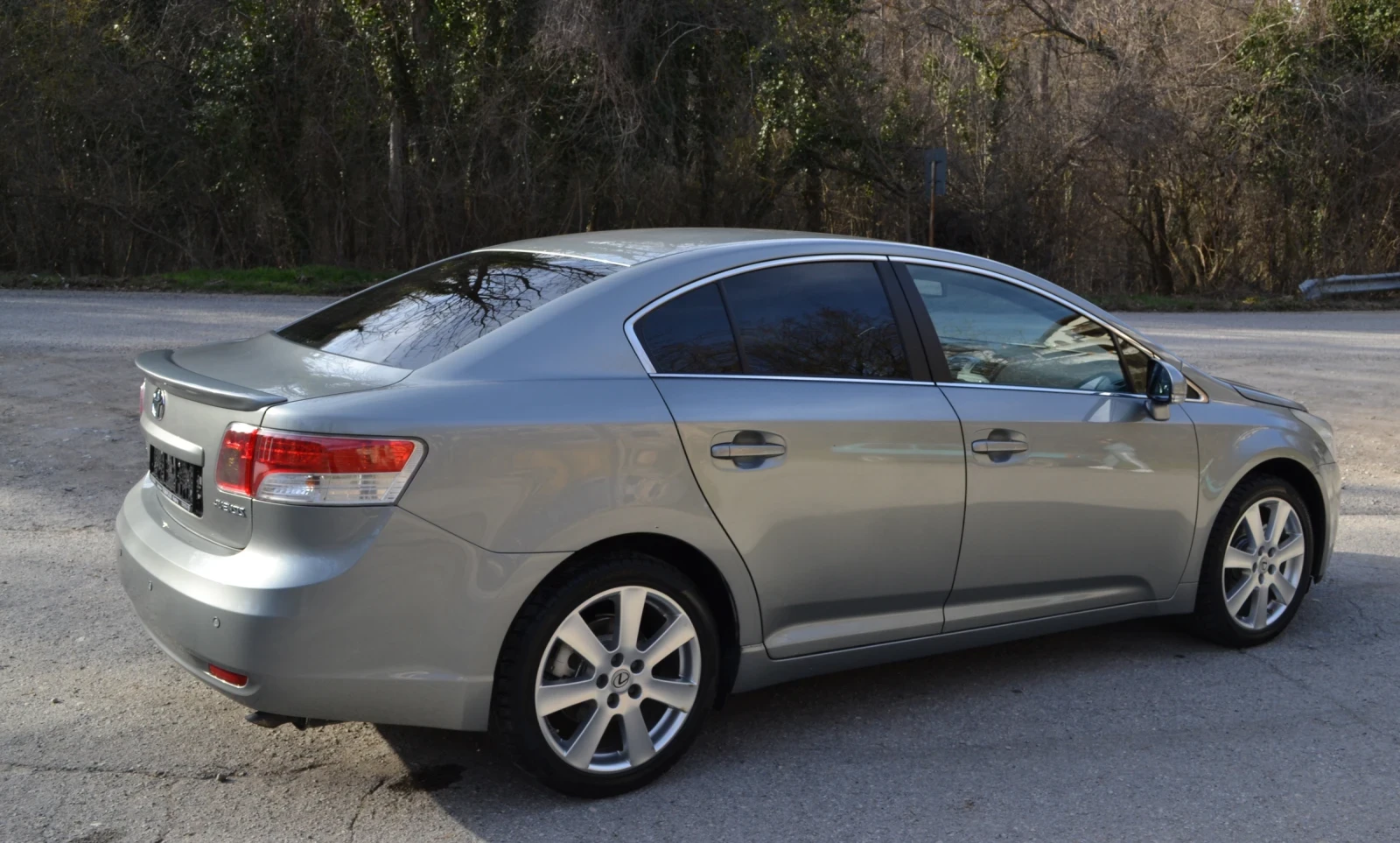 Toyota Avensis 1.8 147, снимка 3 - Автомобили и джипове - 53818563