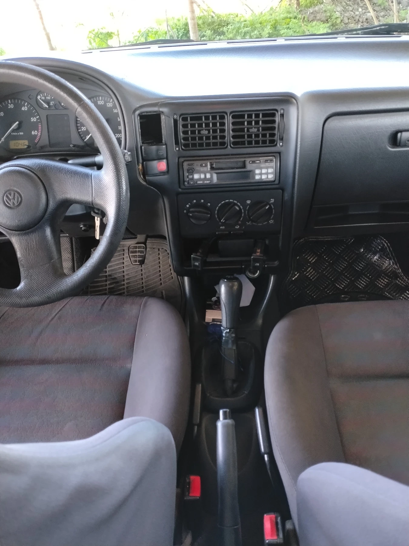 VW Polo, снимка 14 - Автомобили и джипове - 54314926