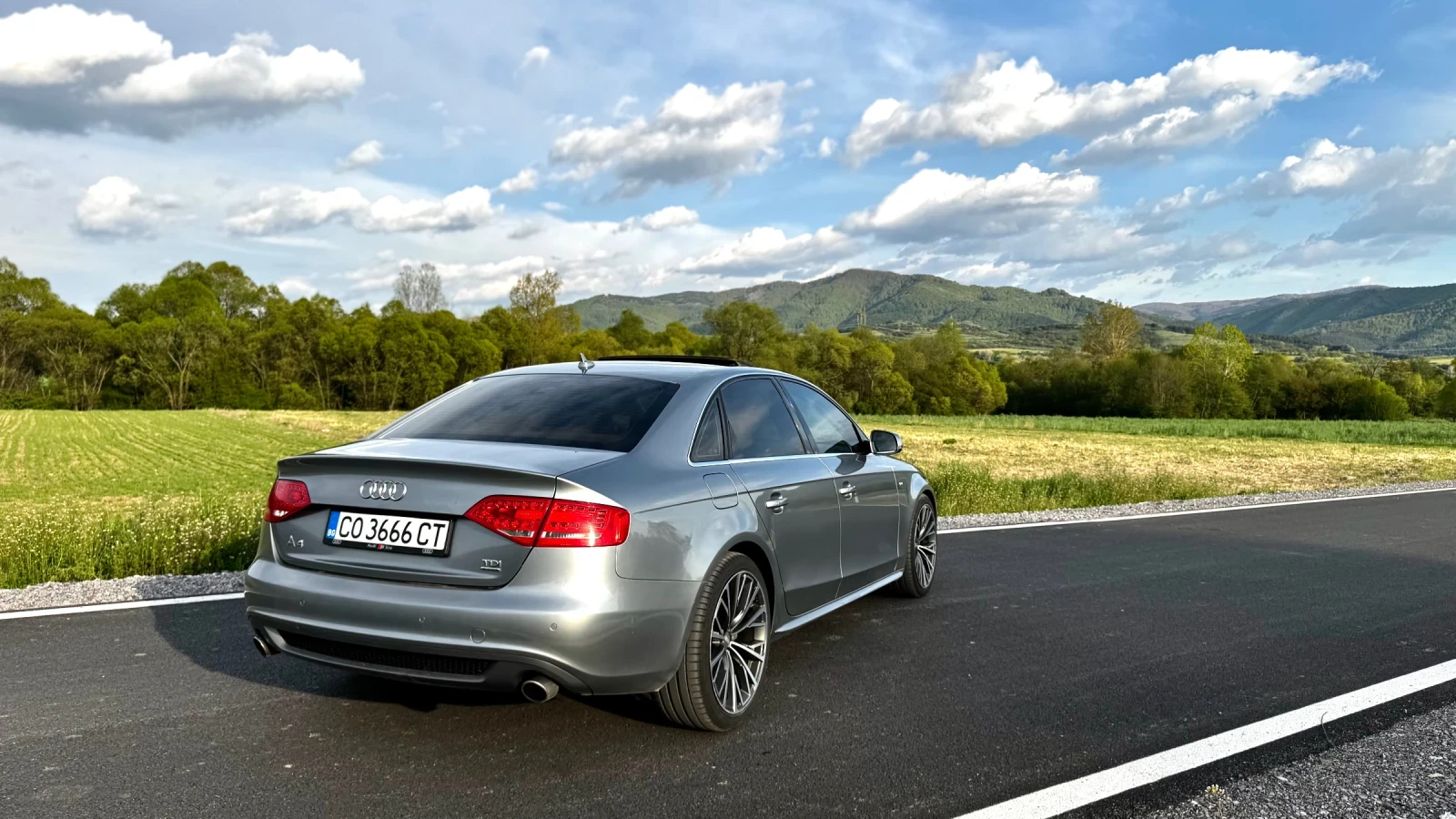 Audi A4 B8 3.0TDI 239к.с./Quattro/S-line/автомат/CarPlay/, снимка 4 - Автомобили и джипове - 54445080