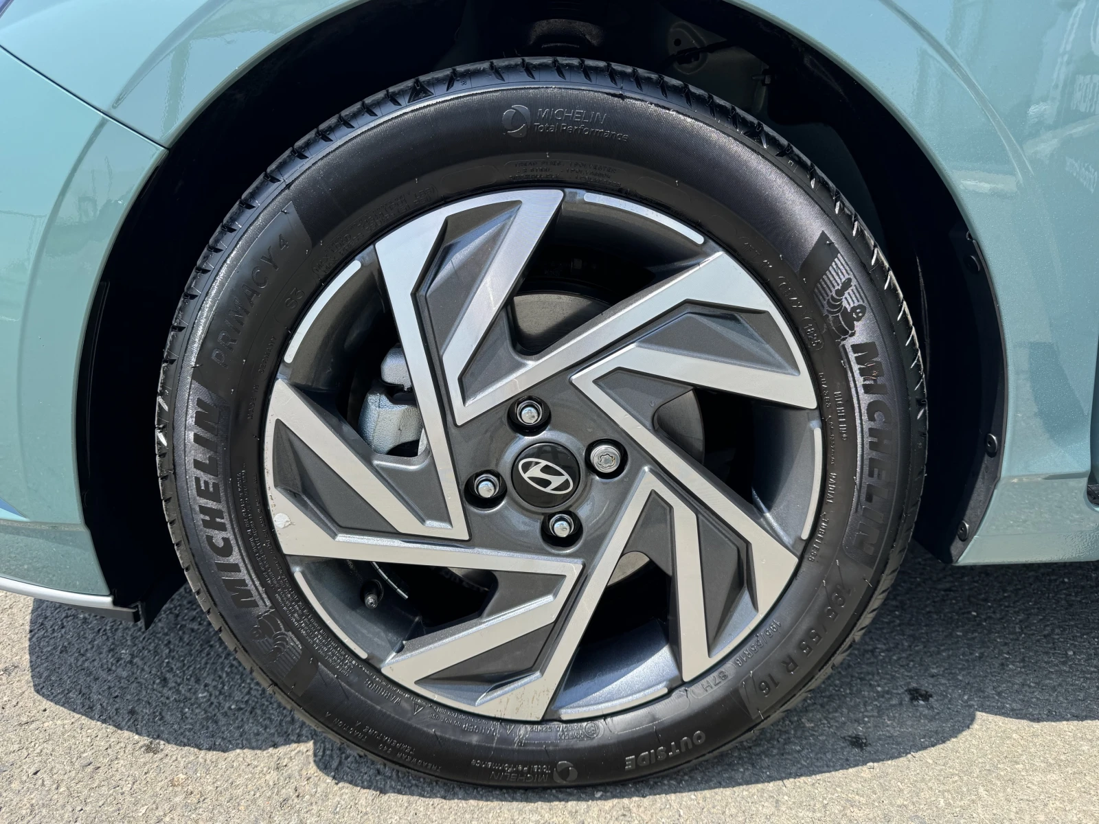 Hyundai I20 Comfort Plus, снимка 9 - Автомобили и джипове - 54752024