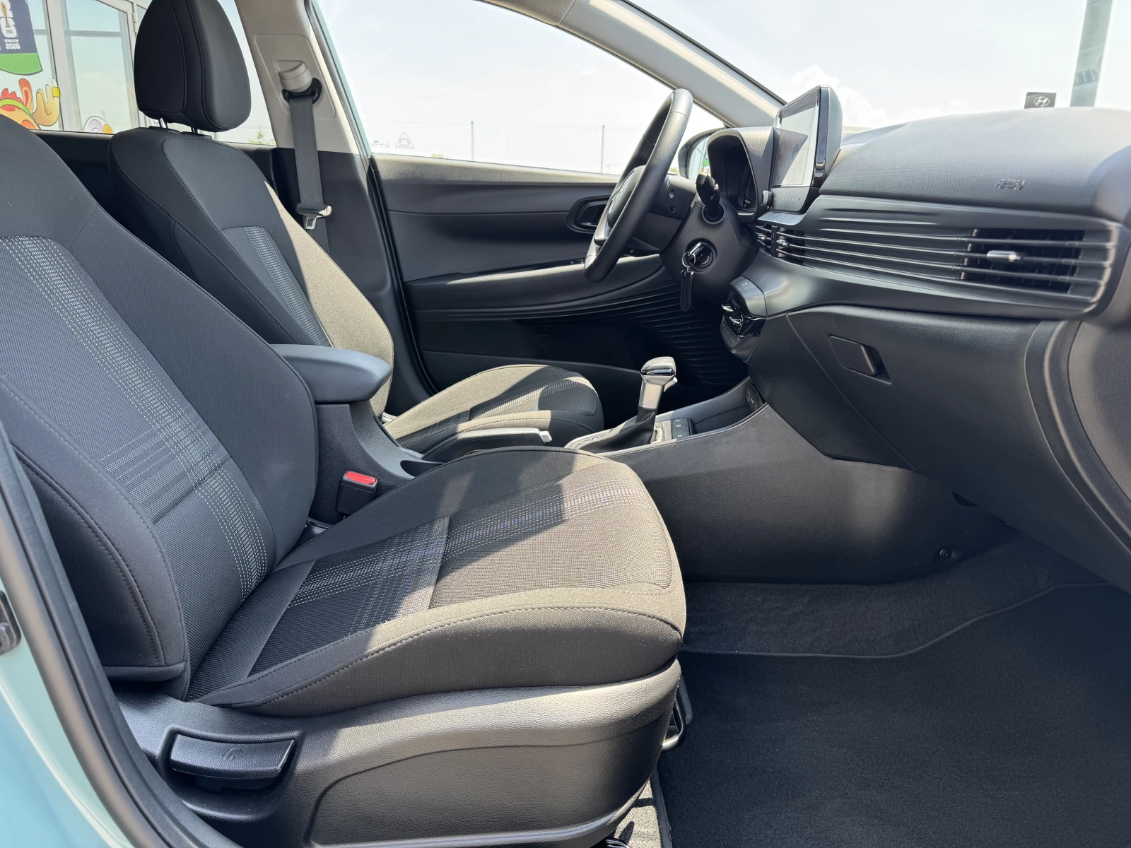 Hyundai I20 Comfort Plus, снимка 17 - Автомобили и джипове - 54752024
