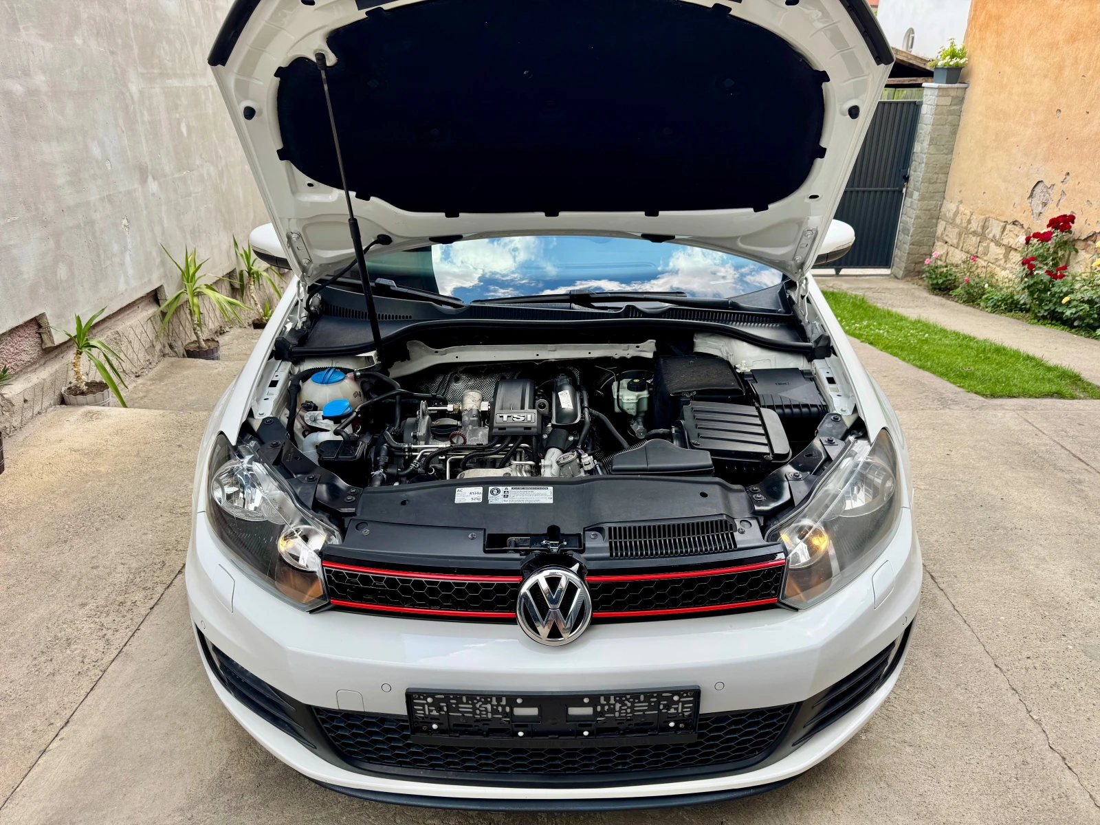 VW Golf 1.2TSi GTi, снимка 17 - Автомобили и джипове - 55010757