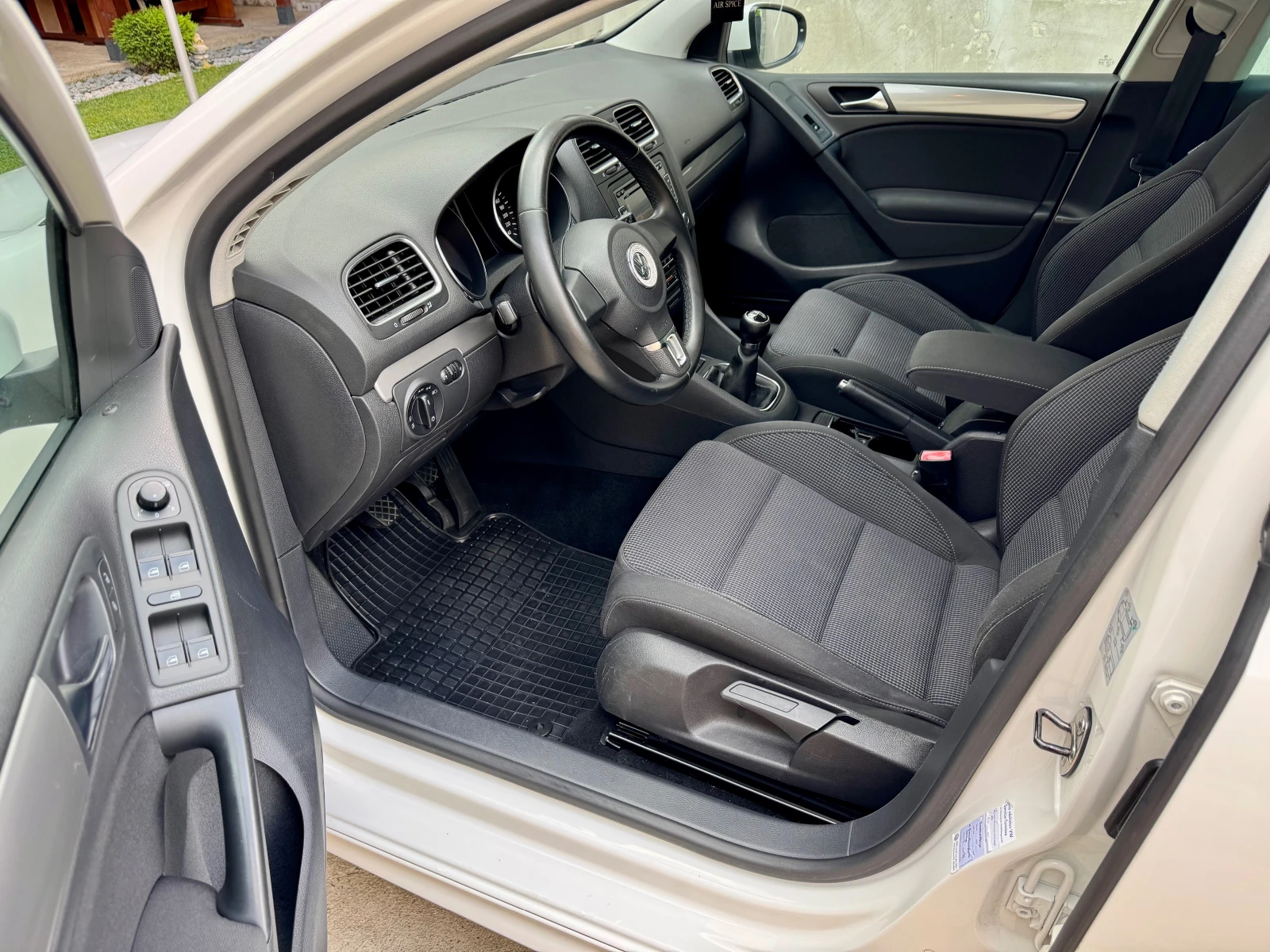 VW Golf 1.2TSi GTi, снимка 7 - Автомобили и джипове - 55010757