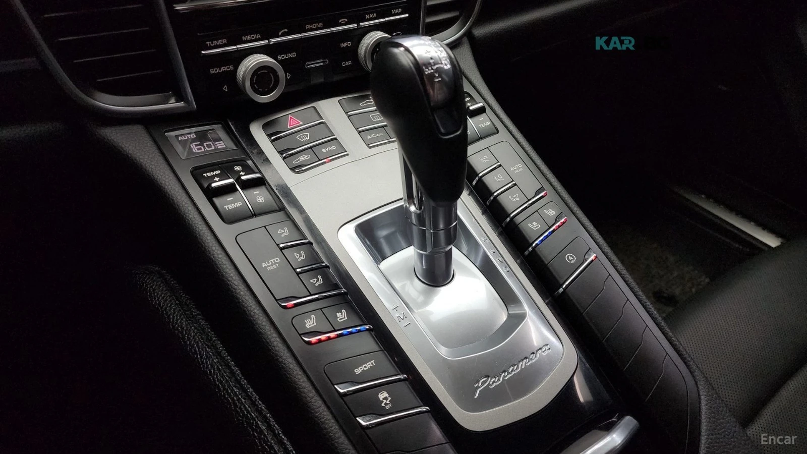 Porsche Panamera DIESEL* КОЖА* ПОДГРЕВ* ОБДУХВАНЕ* ПАНОРАМА, снимка 9 - Автомобили и джипове - 55213216