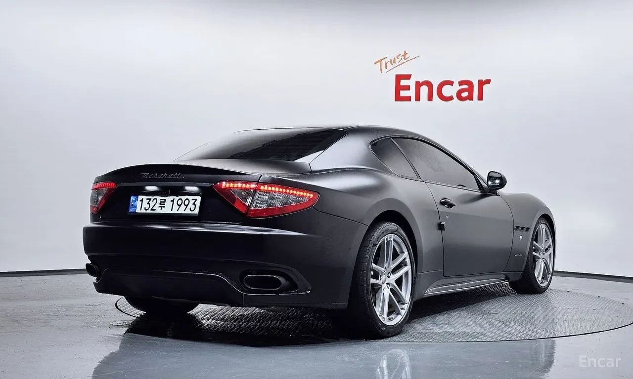 Maserati GranTurismo 4.7 V8, снимка 3 - Автомобили и джипове - 55238589
