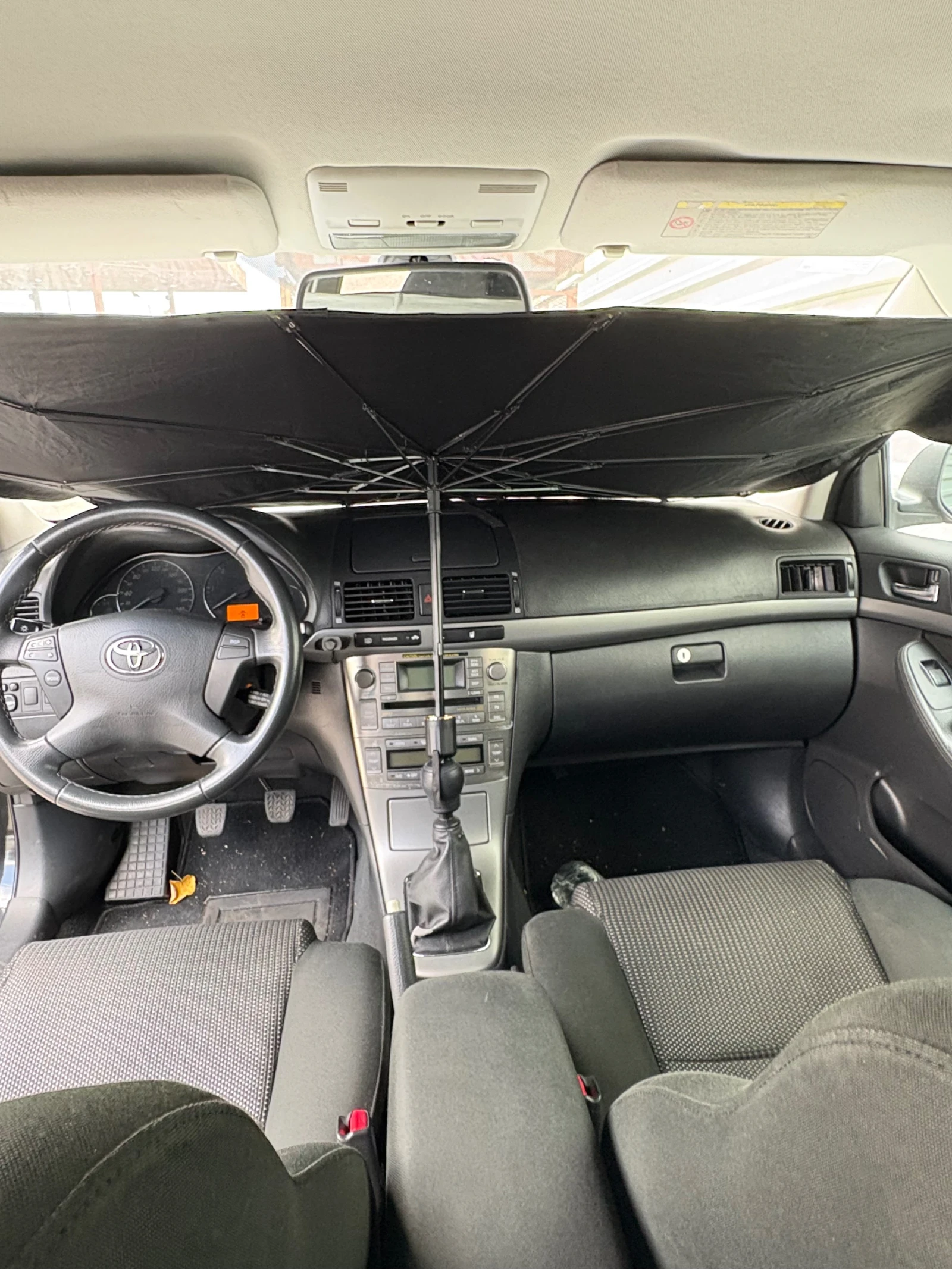 Toyota Avensis, снимка 11 - Автомобили и джипове - 55876830