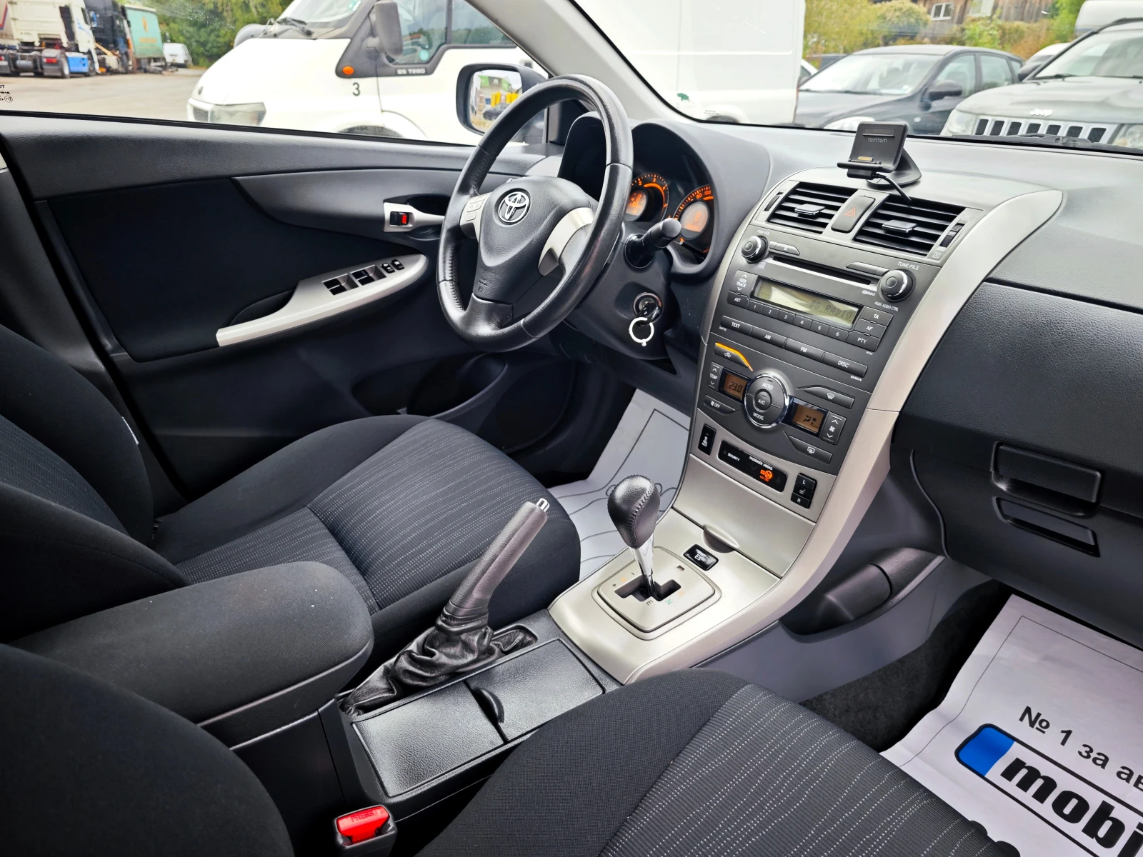 Toyota Corolla 1.4 D4D Автоматик, снимка 12 - Автомобили и джипове - 56196707
