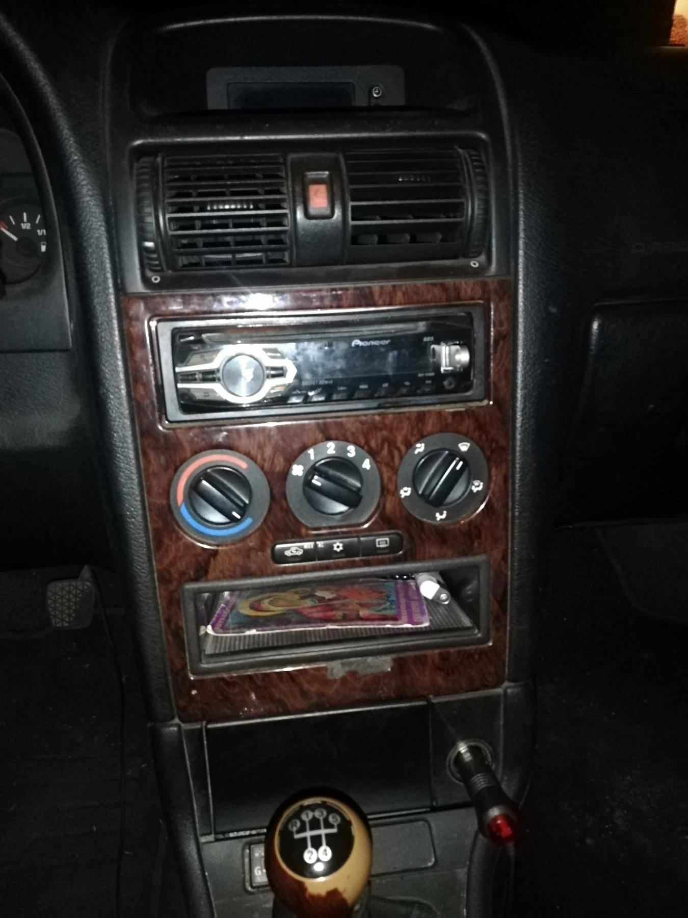 Opel Astra, снимка 7 - Автомобили и джипове - 56615532