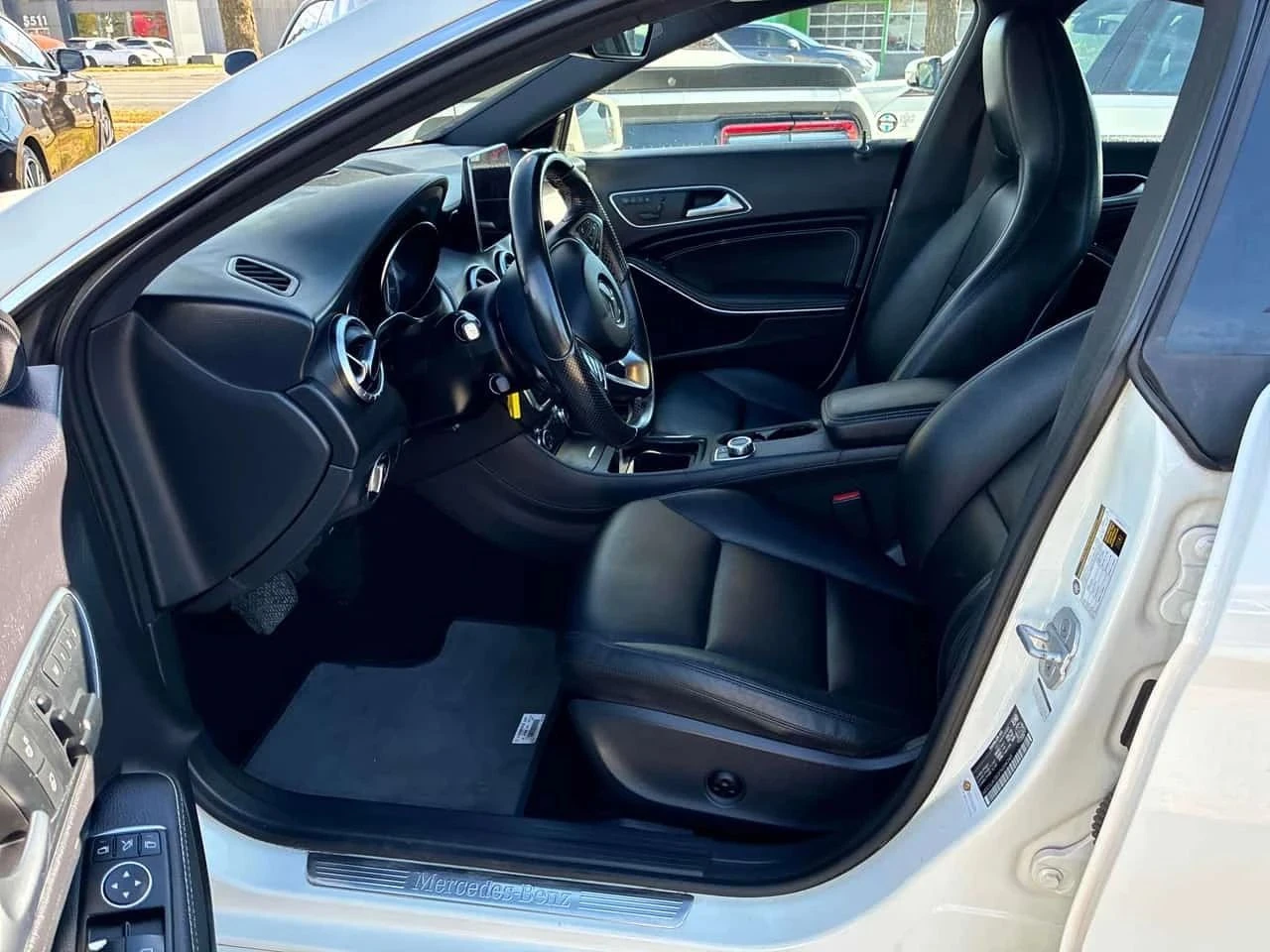 Mercedes-Benz CLA 250, снимка 7 - Автомобили и джипове - 56684586