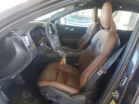 Volvo XC60 2.0l B5 Momentum, снимка 7