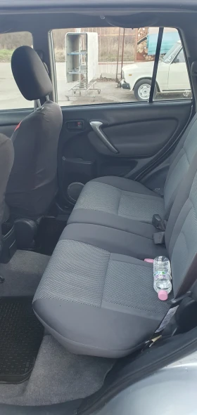 Toyota Rav4 - 2700 € / 5280.74 лв. - 91801555 5