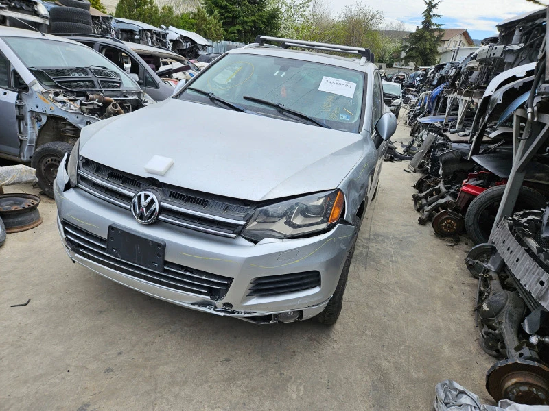 VW Touareg 3.6i, снимка 11 - Автомобили и джипове - 43101093