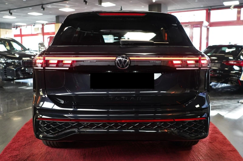 VW Tiguan 2.0 TDI/R-LINE/4-MOTION/NEW MOD/CAMERA/IQ LIGHT/19, снимка 6 - Автомобили и джипове - 48115604