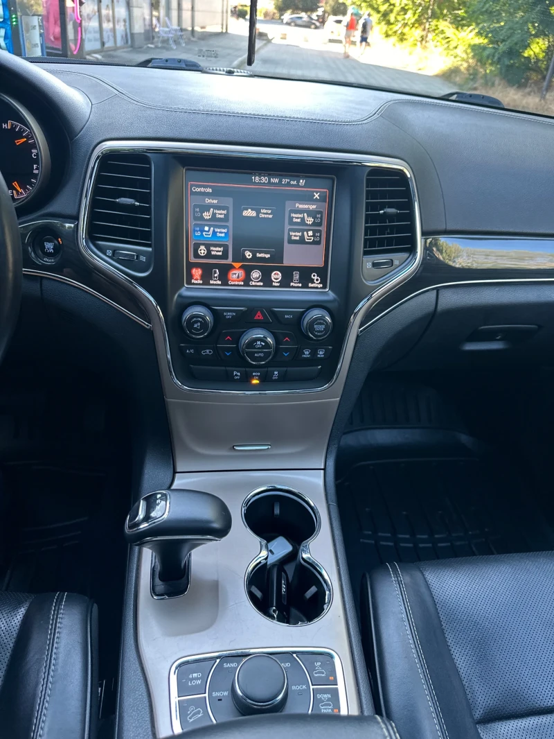 Jeep Grand cherokee Регистриран 5.7* HEMI* OVERLAND, снимка 14 - Автомобили и джипове - 52349275