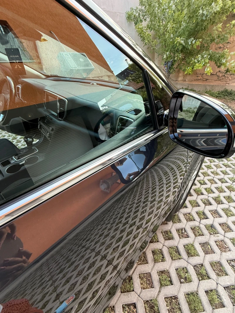 Kia Sportage, снимка 3 - Автомобили и джипове - 51881459