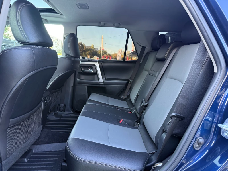Toyota 4runner SR5, 6+ 1 SEATS, снимка 9 - Автомобили и джипове - 51846919