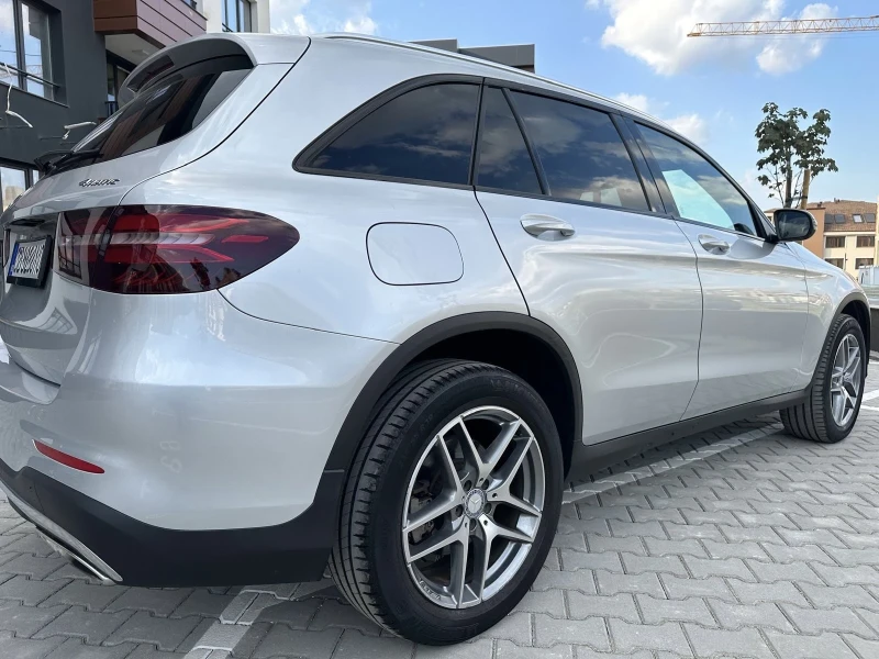 Mercedes-Benz GLC 300 AMG 4-matik, снимка 4 - Автомобили и джипове - 52171738