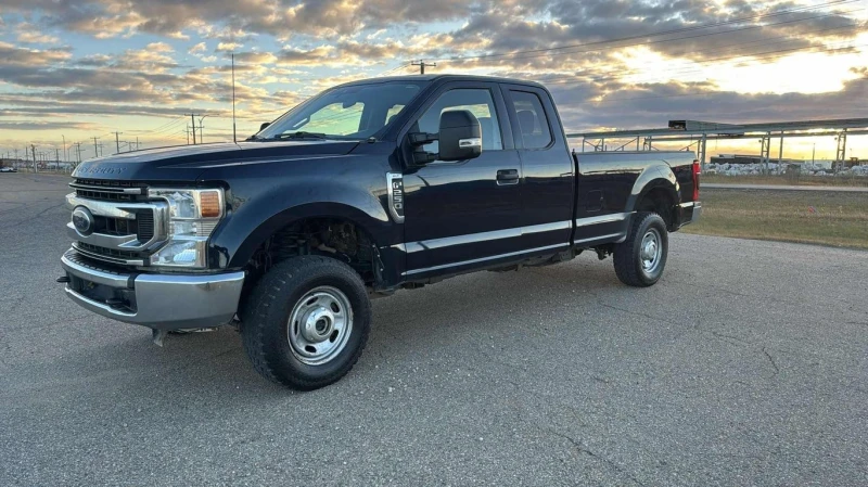 Ford F250 * XLT 4WD SuperCab 8' Box * CARFAX * 
