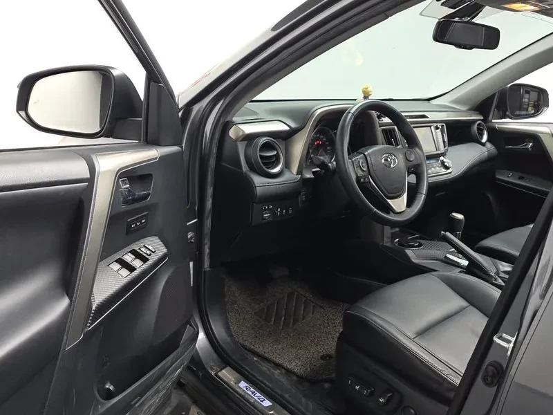 Toyota Rav4 2.5 4Wd 4Th Generation, снимка 10 - Автомобили и джипове - 56497891