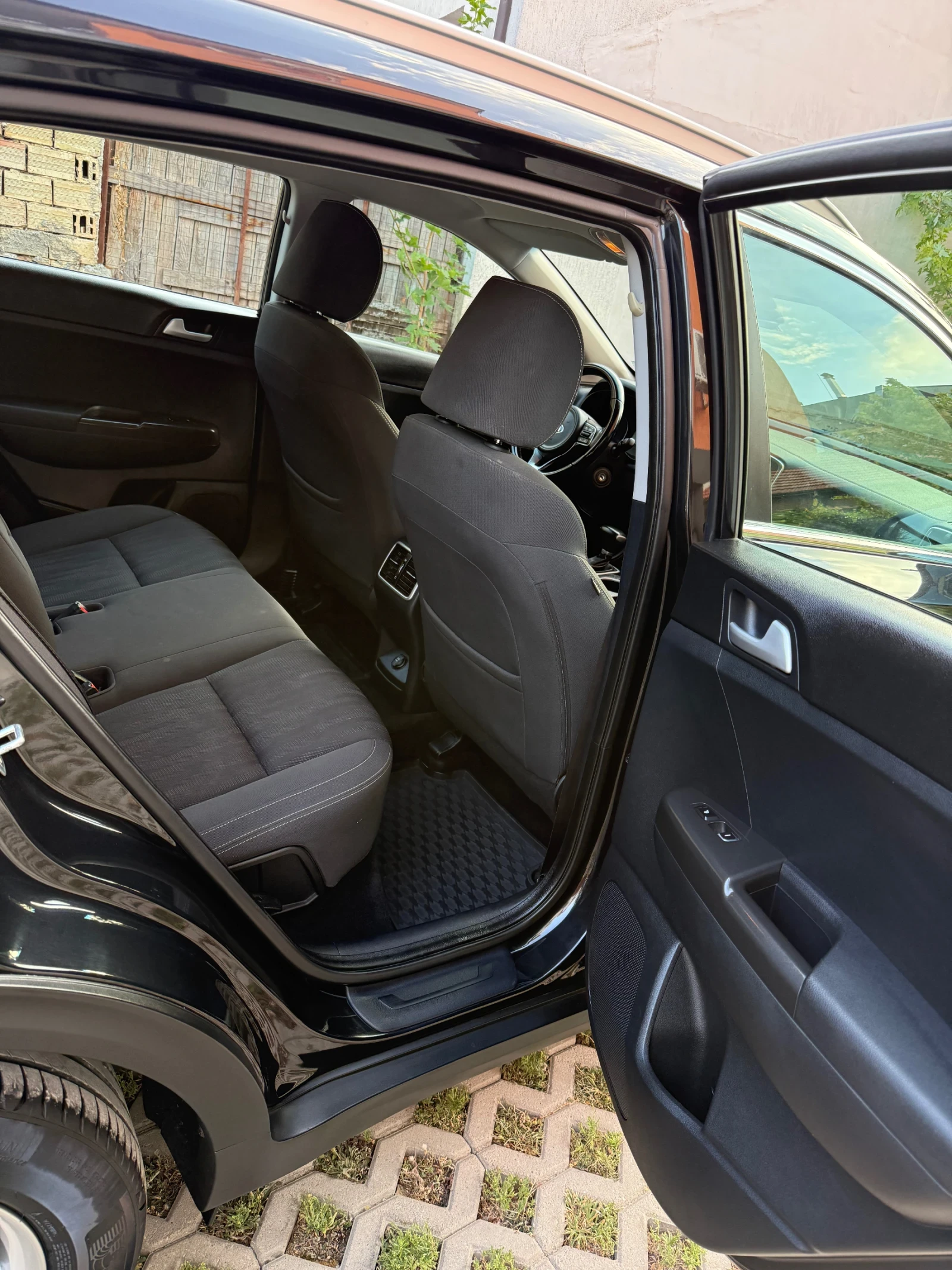 Kia Sportage | Mobile.bg   11