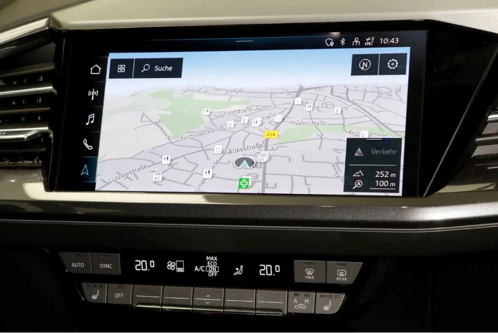 Audi Q4 50e-TRON/299HP/SB/S-LINE/PANO/HUD/MATRIX/CAM/290g - изображение 8