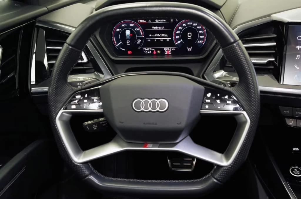 Audi Q4 50e-TRON/299HP/SB/S-LINE/PANO/HUD/MATRIX/CAM/290g - изображение 7