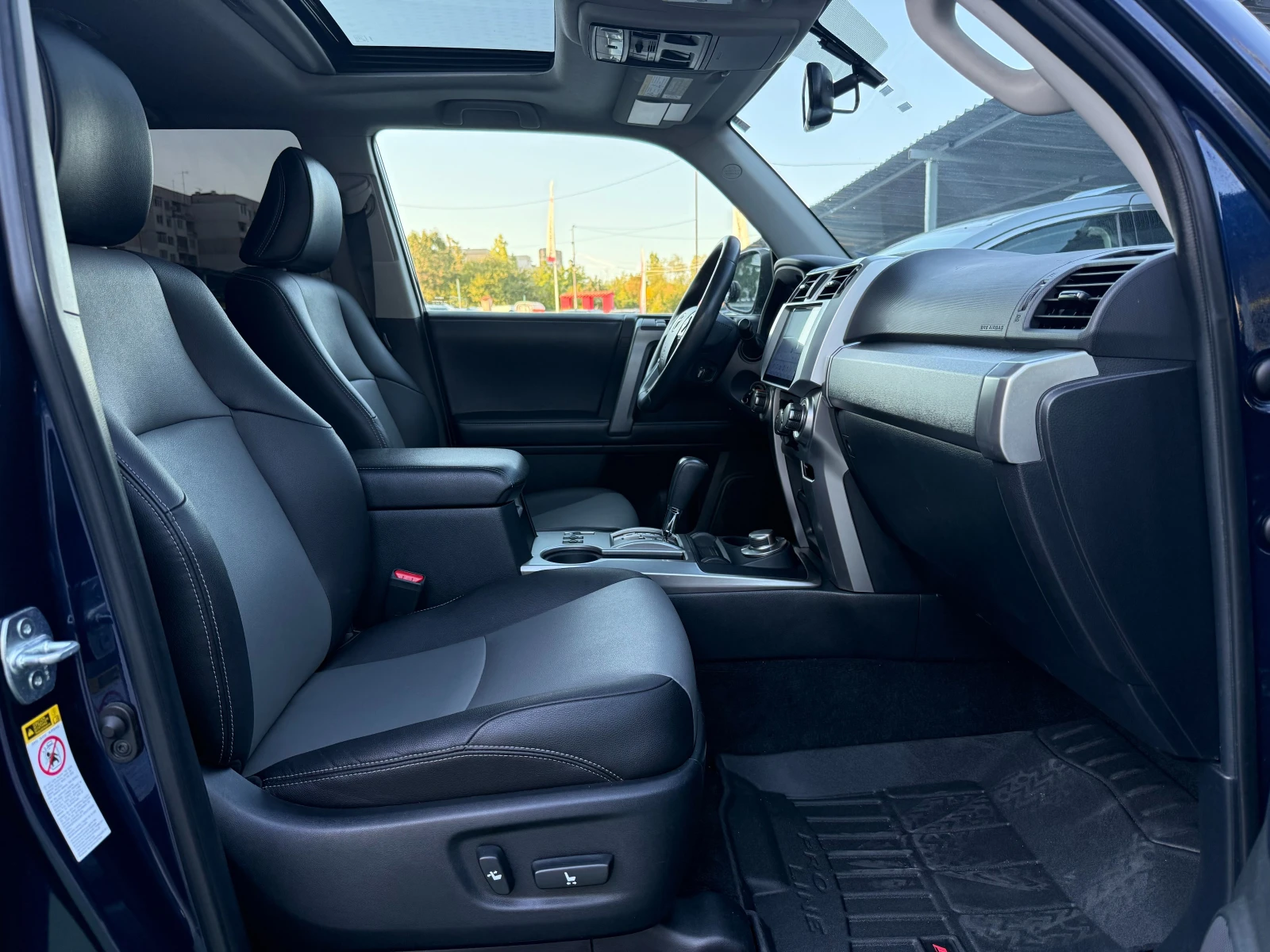 Toyota 4runner SR5, 6+ 1 SEATS - изображение 8