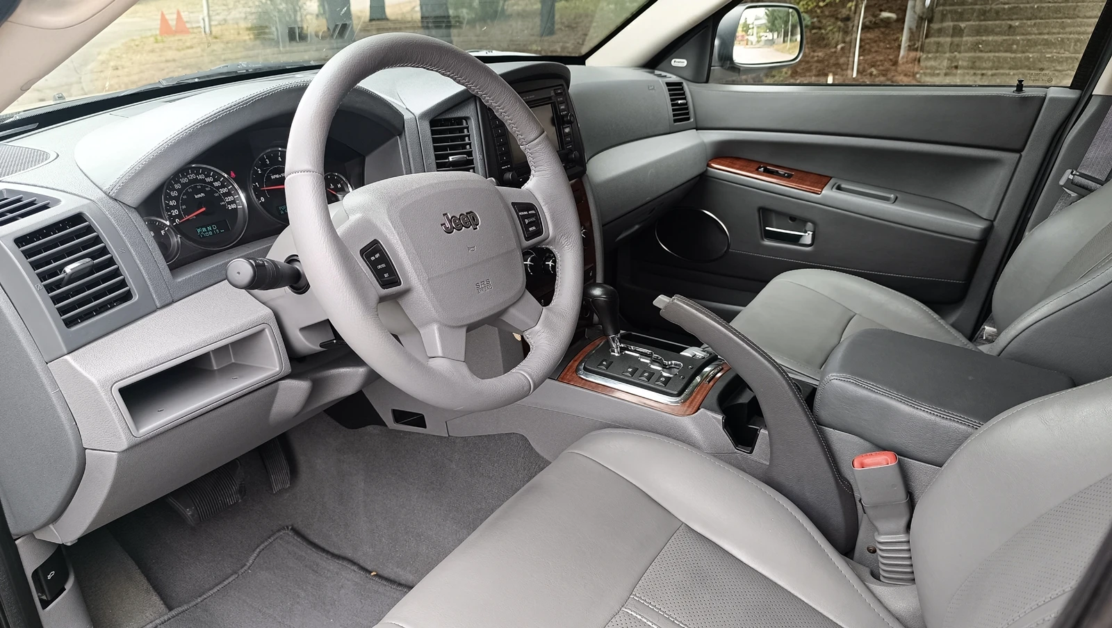 Jeep Grand cherokee 3.0CRD Limited - изображение 9